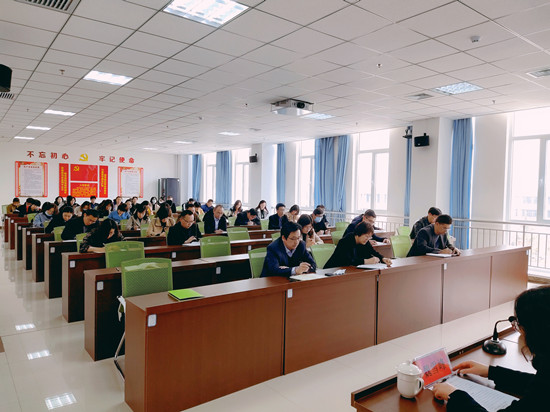 威海职专召开省示范校建设再部署再提升工作会议